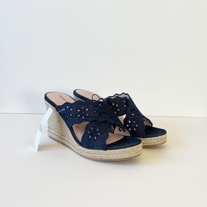 Draper James Denim Detail Emily Wedge Sandal Shoe Navy Blue Size 9 NWT’s